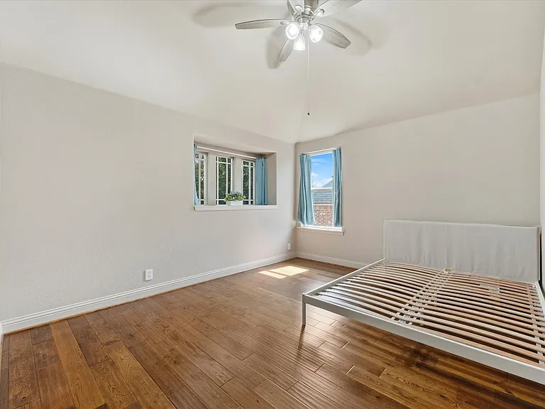 11553 Penick Way — Photo 17