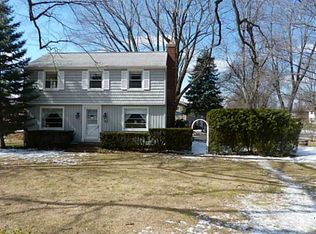 27 Newport Rd, Rochester, NY 14622