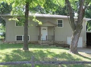 38 Stevens Rd, Eudora, KS 66025
