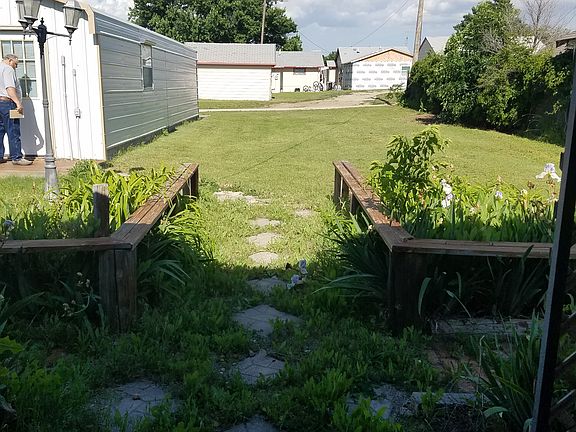 Nice Yard with garden