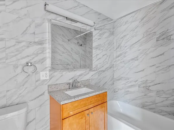 37 Jewel Street image 22 of 32