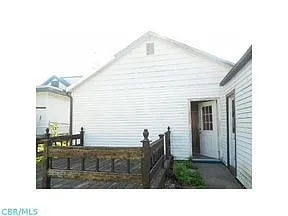 120 S Hayes St photo 1