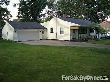 1st image of 3202 Quentin Dr