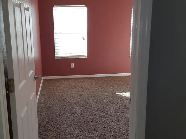 12823 Valimar Rd — Photo 11