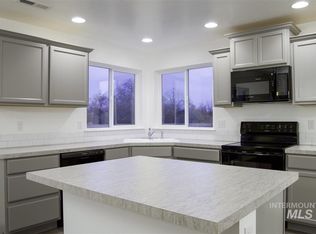 1092 E Yaquina Bay, Nampa, ID 83686