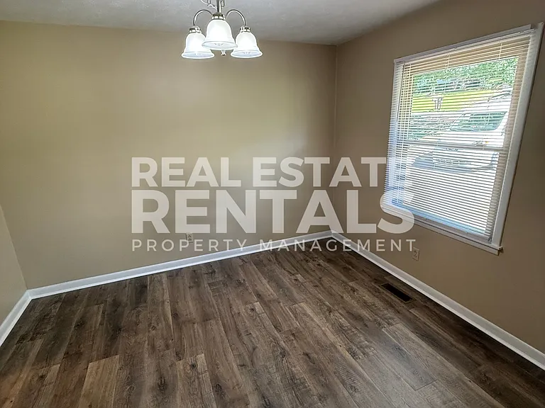 120 Southhawk Dr #1 — Photo 3