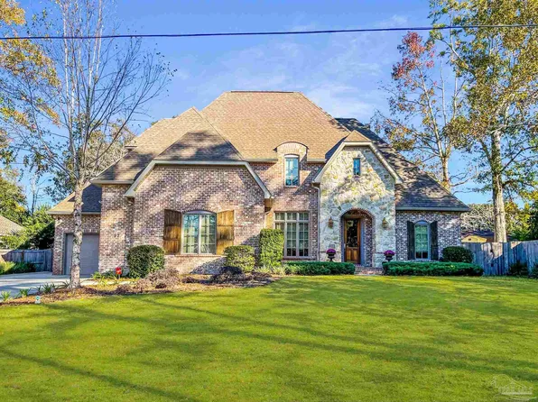 57 Birdwhistell Blvd, Pensacola, FL 32514
