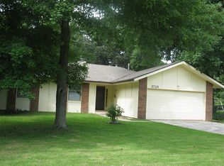 2725 E Lombard St, Springfield, MO 65802