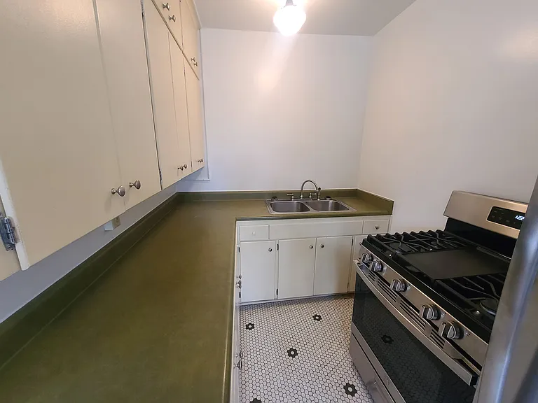 3616 University Ave — Photo 14