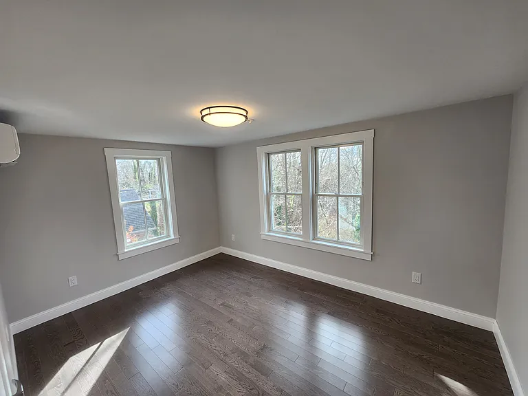 329 Bank St #2 — Photo 5