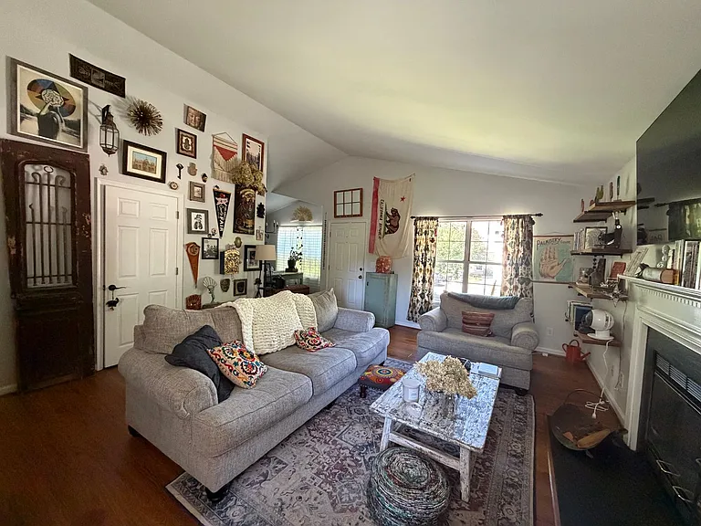 106 Westwood Cir — Photo 5