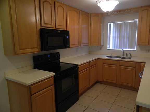 Stove & Microwave