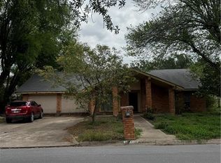1307 S Ironwood St, Pharr, TX 78577