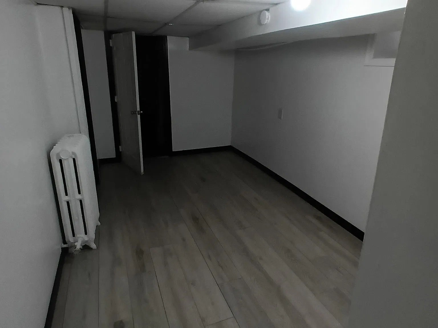 3 bed, 1200 sqft, $1,650 — Photo 3