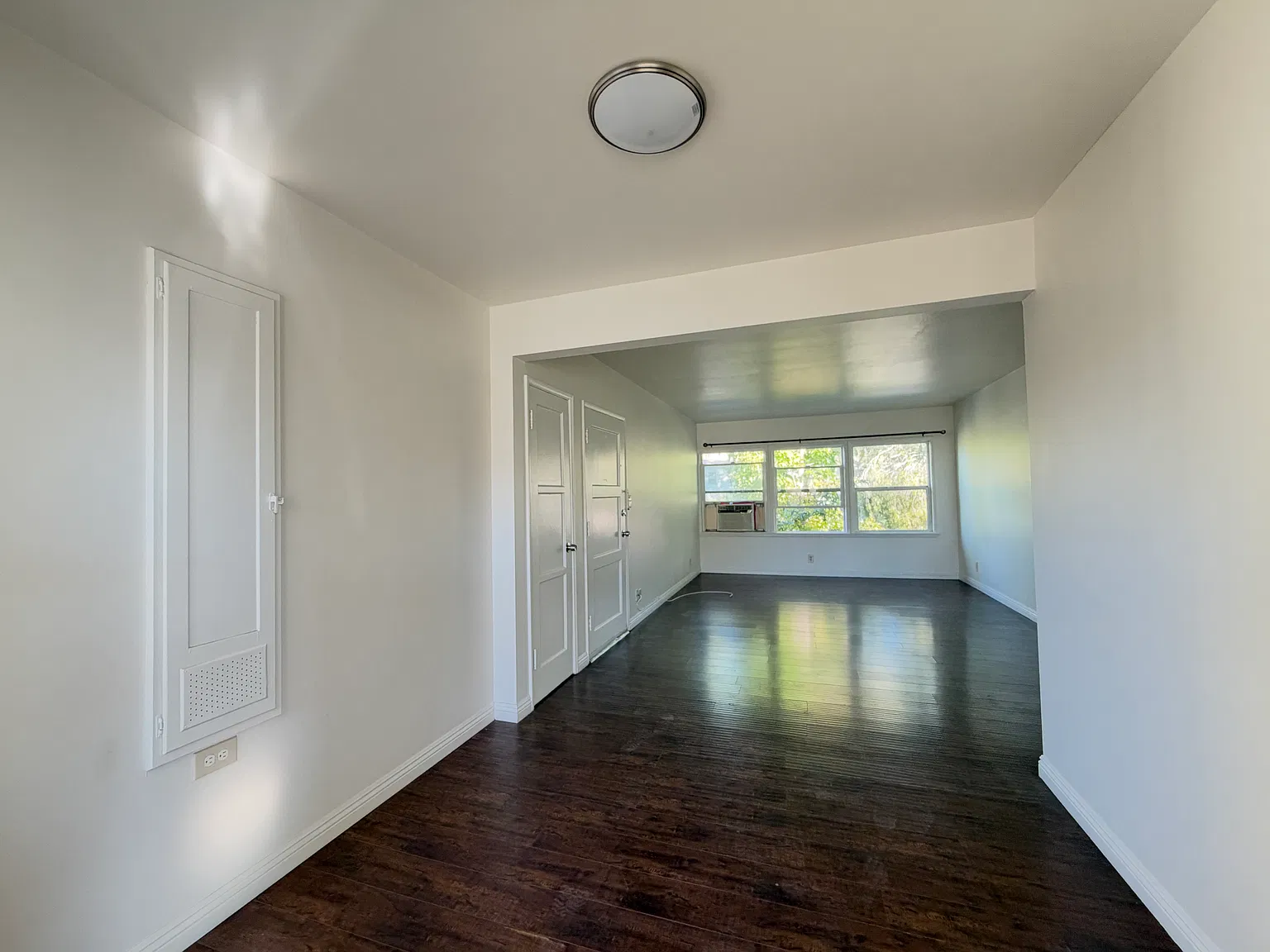 2 bed, $2,400 — Photo 3