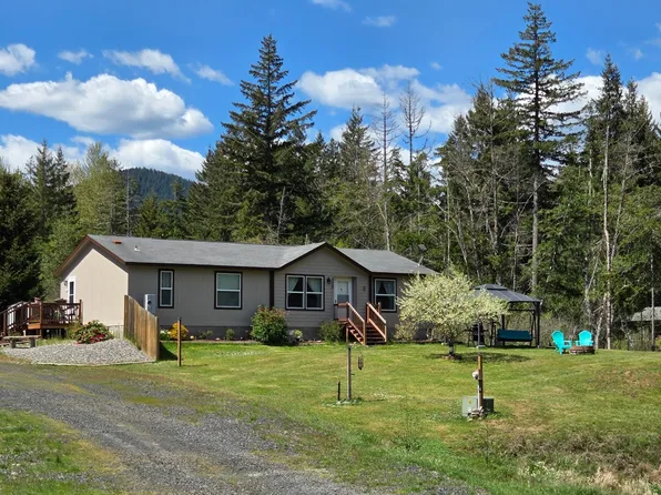 252 Blackledge Rd, Carson, WA 98610