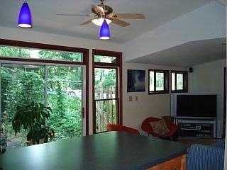 5th image of 210 Great Oak Dr