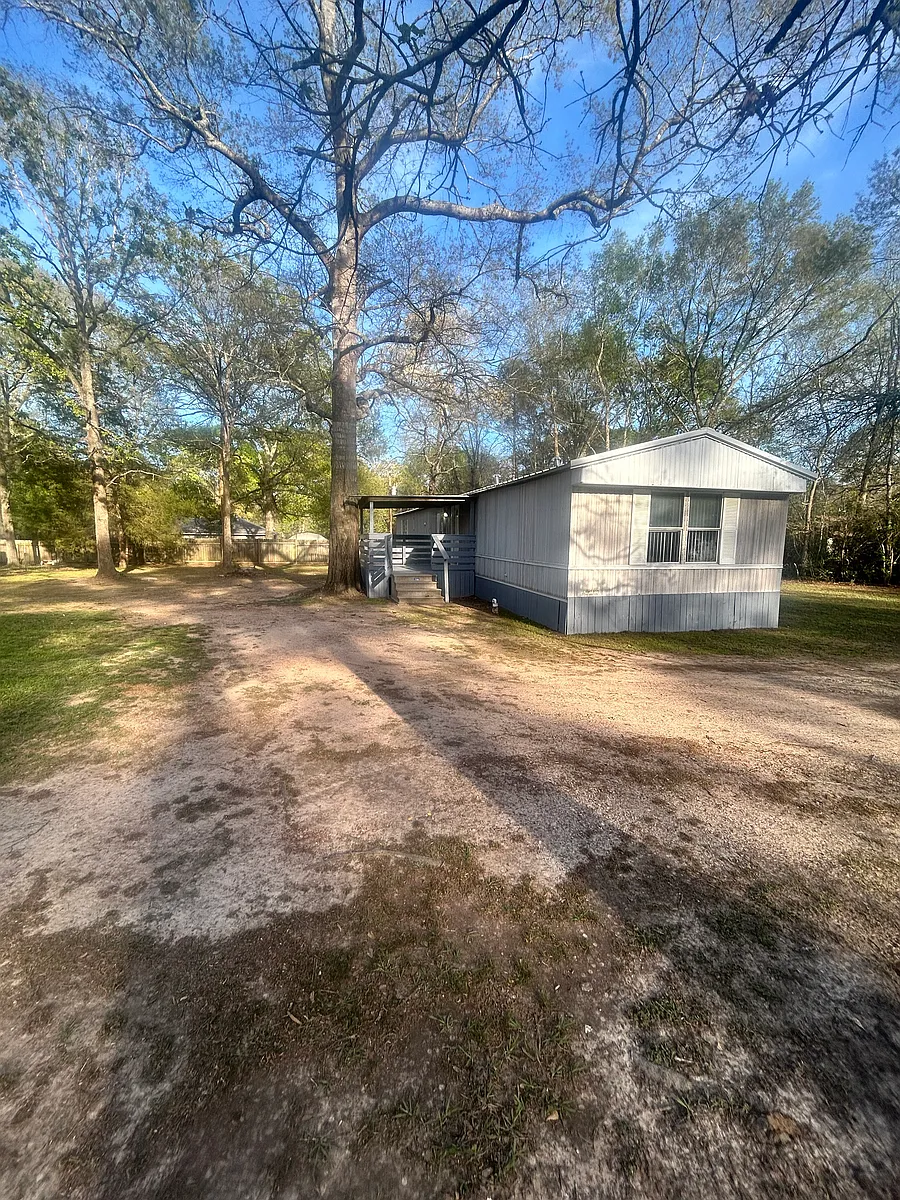Building Photo - 8000 Adcock Acres Dr