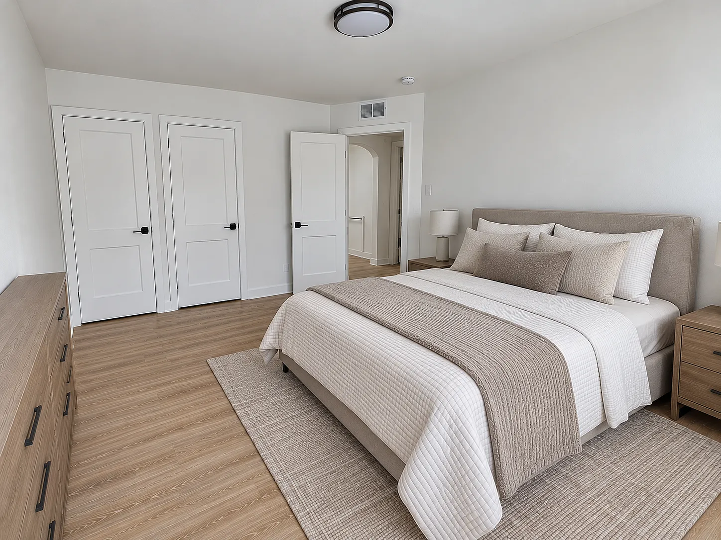 1 bed, 900 sqft, $1,345 — Photo 2