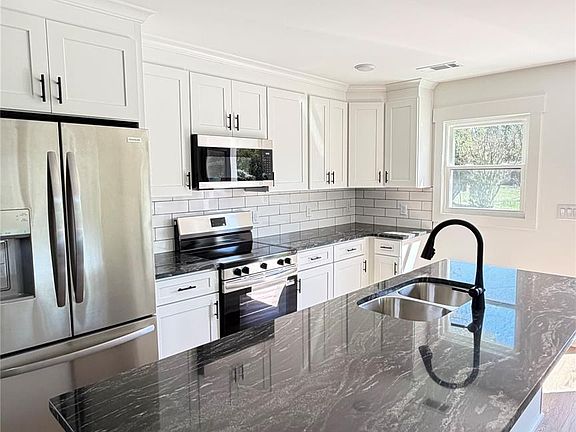 2nd image of 4629 Hidden Valley Rd