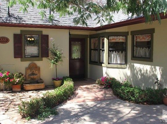 3rd image of 333 Carrizo St