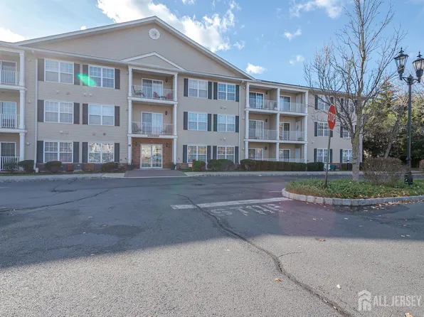 99 Liddle Ave, Edison, NJ 08837