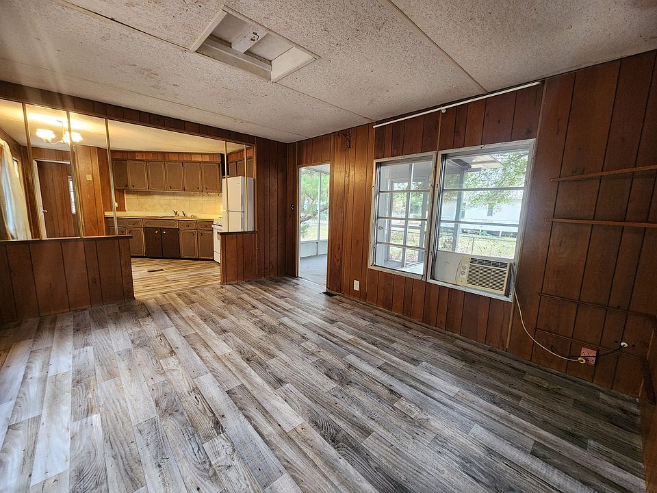 1st image of 500 SE 129th Ct