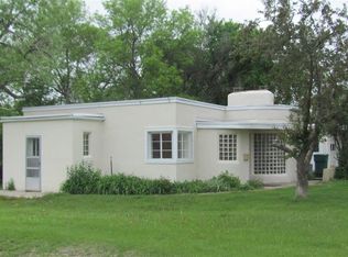 131 5th St SE, Garrison, ND 58540