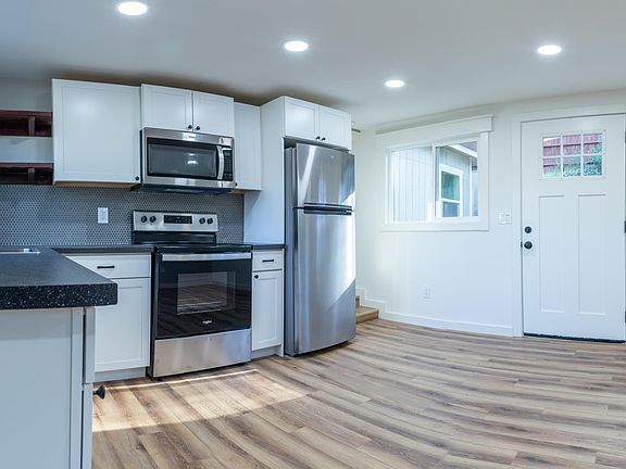 2nd image of 23060 Cedar Ln