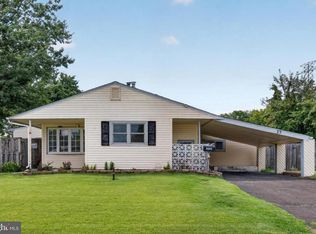23 Disk Ln, Levittown, PA 19055