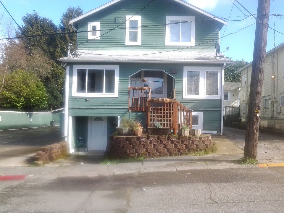 1st image of 928 Pleasant Ave APT 3