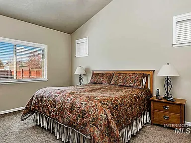 4 bed, 2800 sqft, $3,195 — Photo 3