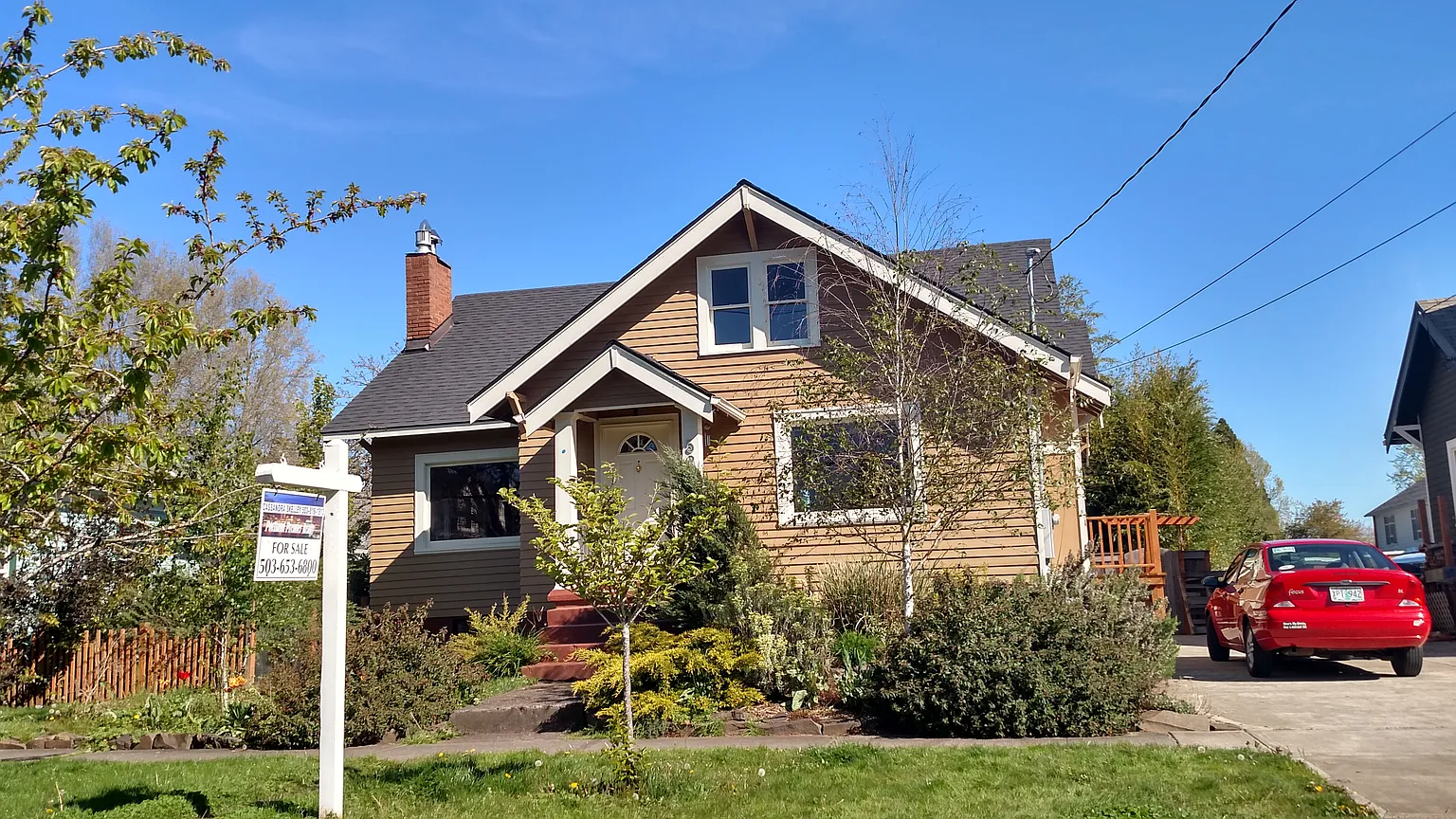 521 NE Jackson St photo 1