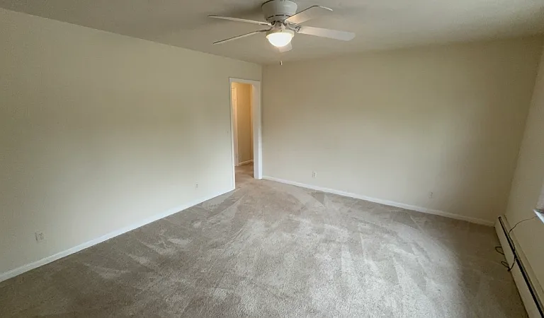 424 Harding Ave #C — Photo 2