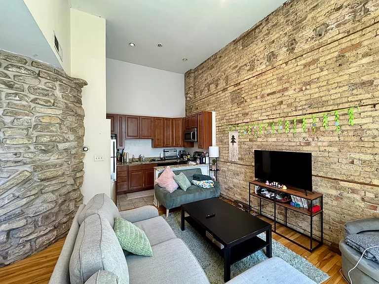 1057 W Belden Ave #3A — Photo 24