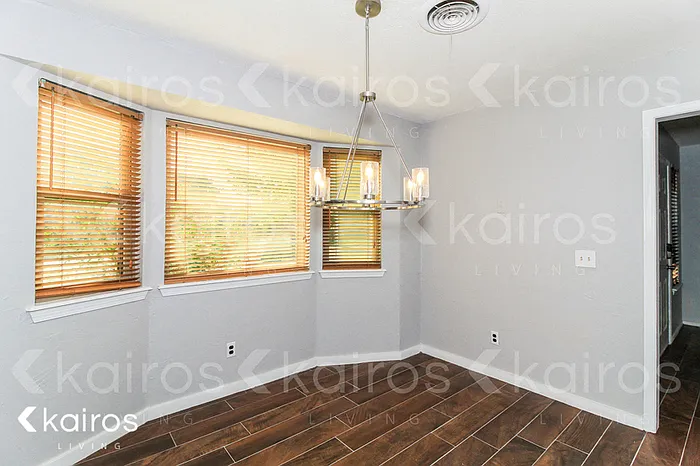 8202 Laredo Trl — Photo 6