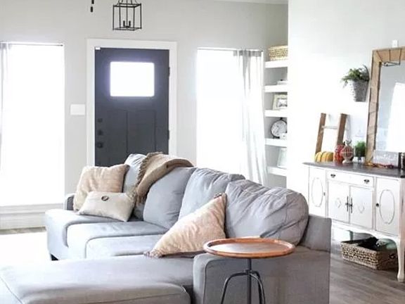 2nd image of 4014 Hope Dr