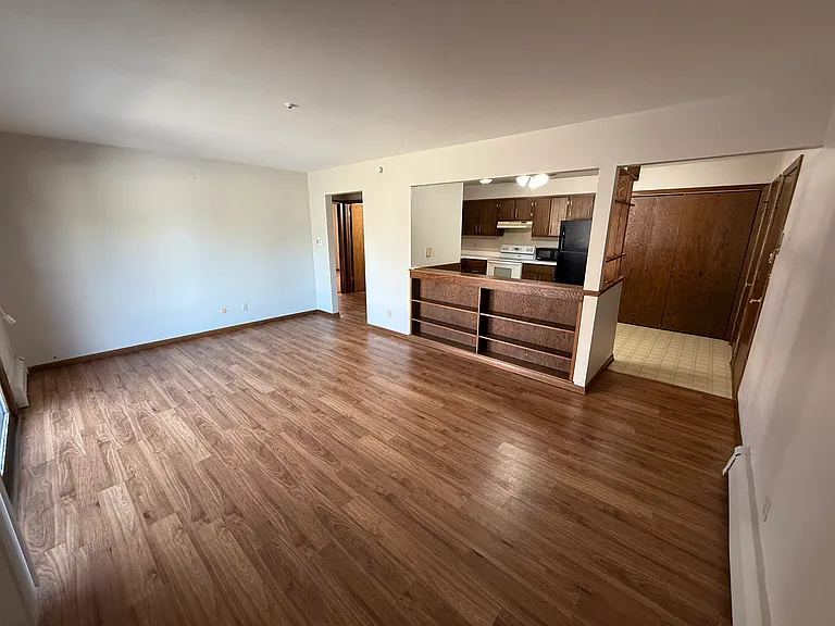 905 W 18th St #303 — Photo 5