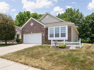 982 Lincoln Park Dr W, Greenwood, IN 46142