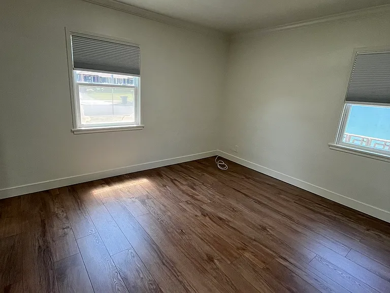800 N Griffith Park Dr — Photo 6