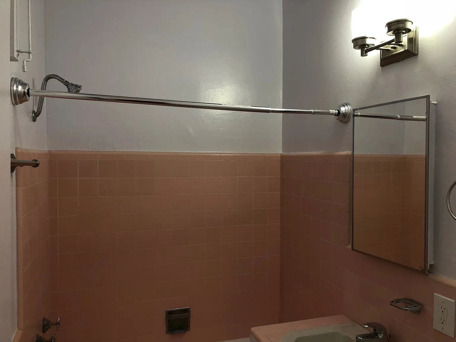 1 bed, 700 sqft, $2,150 — Photo 4