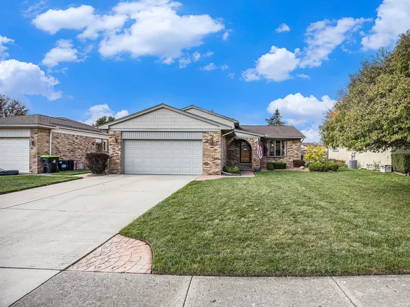 47751 Chrys Rd, Macomb, MI 48044