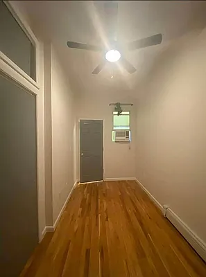 Rented by Standard Living Realty Inc | media 16