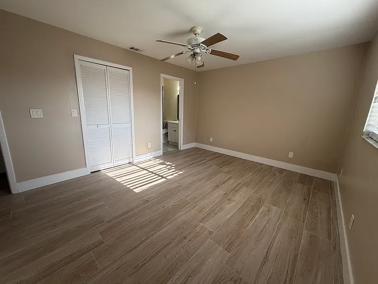 4327 SW 7th Pl #4327 — Photo 11