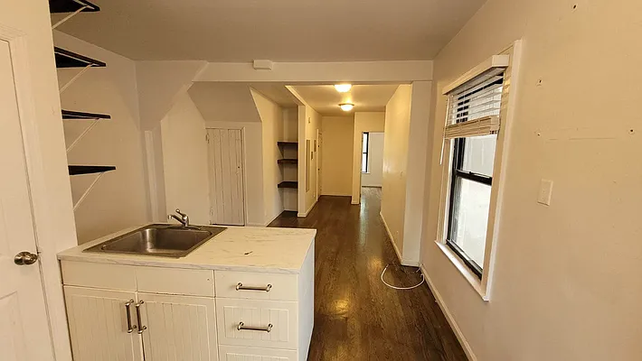 Rented by Delmark Realty LLC | media 17