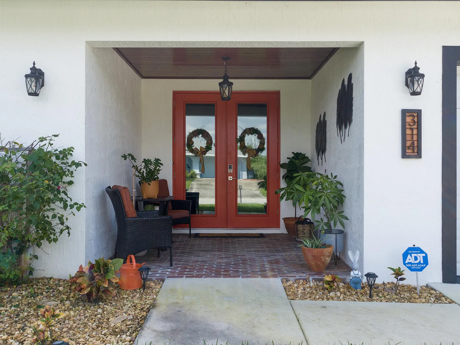 4 bed, 4.0 bath, 2716 sqft, $4,500 — Photo 4