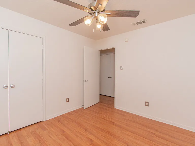 2907 Lantana Dr — Photo 10