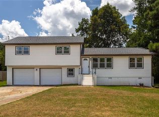 5098 Brownlee Rd SW, Lilburn, GA 30047