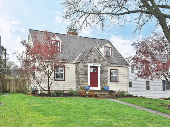 127 E Royal Forest Blvd, Columbus, OH 43214