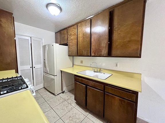 5th image of 510 N Maryland Ave Unit 216